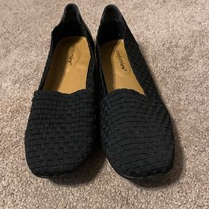 NWOB ComfortView Black Woven Slip-Ons